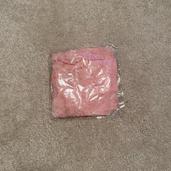 Bundle of 8 Lace Panties - Picture 2 of 9